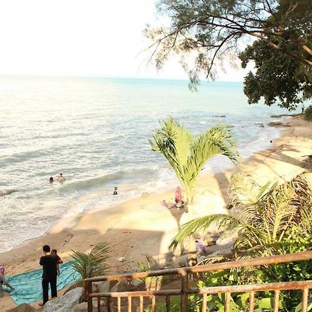 New Seaview Cozy Modern Beach House Танджунг Бунга Екстериор снимка