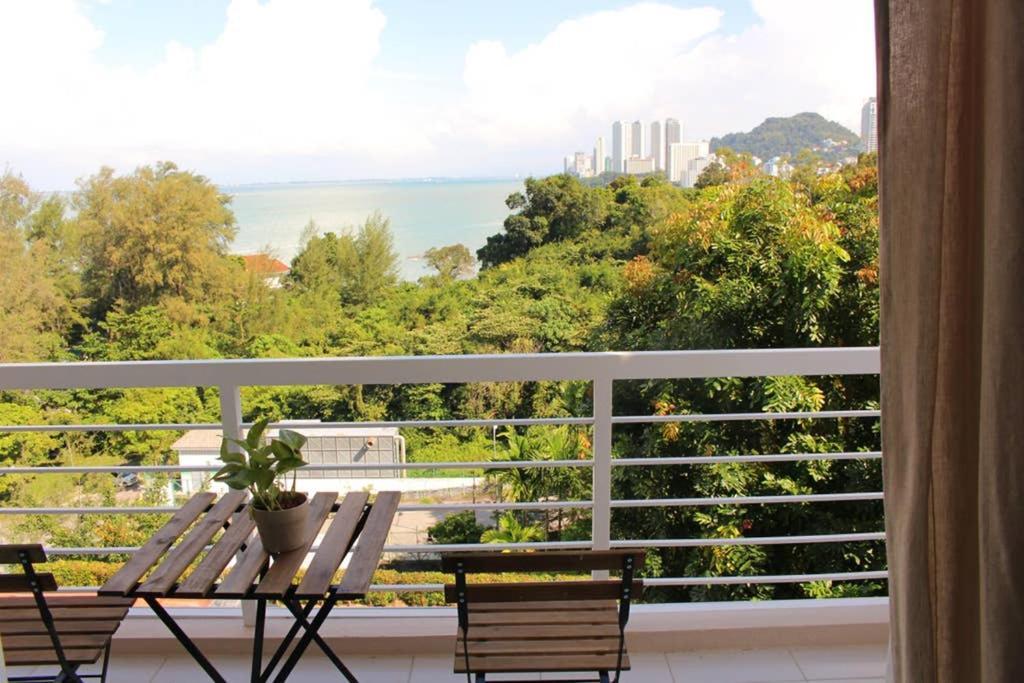 New Seaview Cozy Modern Beach House Танджунг Бунга Екстериор снимка
