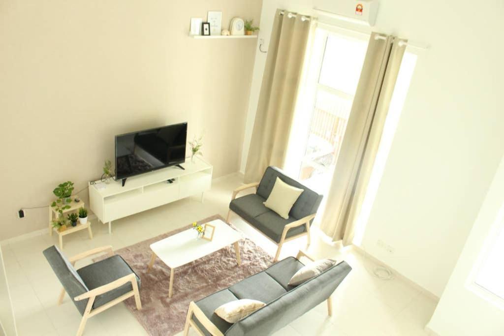 New Seaview Cozy Modern Beach House Танджунг Бунга Екстериор снимка